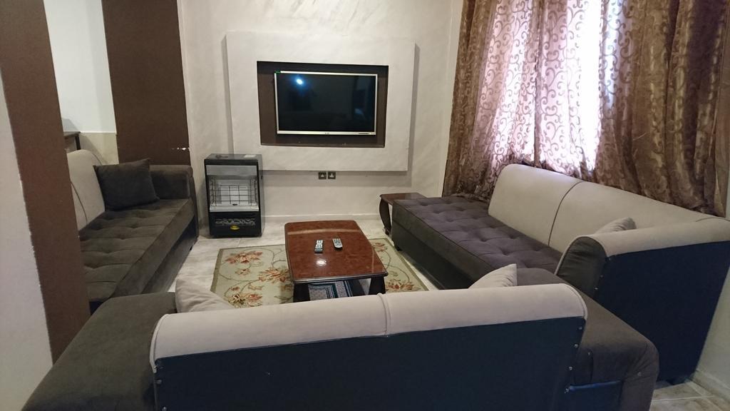 Al Fawanes Hotel Apartments Al Yadudah Екстер'єр фото